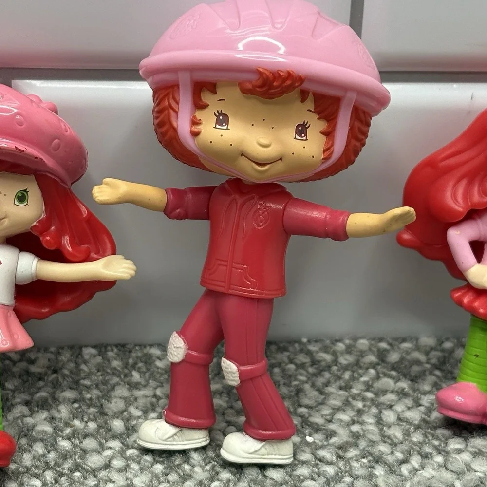 Strawberry Shortcake Mini Figures Set Of 4 For Dollhouses Or Playsets Party Deco